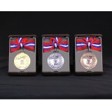 画像: KMメダル-A型 φ60mmメダル　Ａ型ケース入り　蝶リボン付き ：大会の記念に１個から販売、金メダル・銀メダル・銅メダル優勝メダル